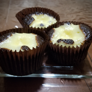 Black-bottom chocolate cupcakes with cream cheese filling